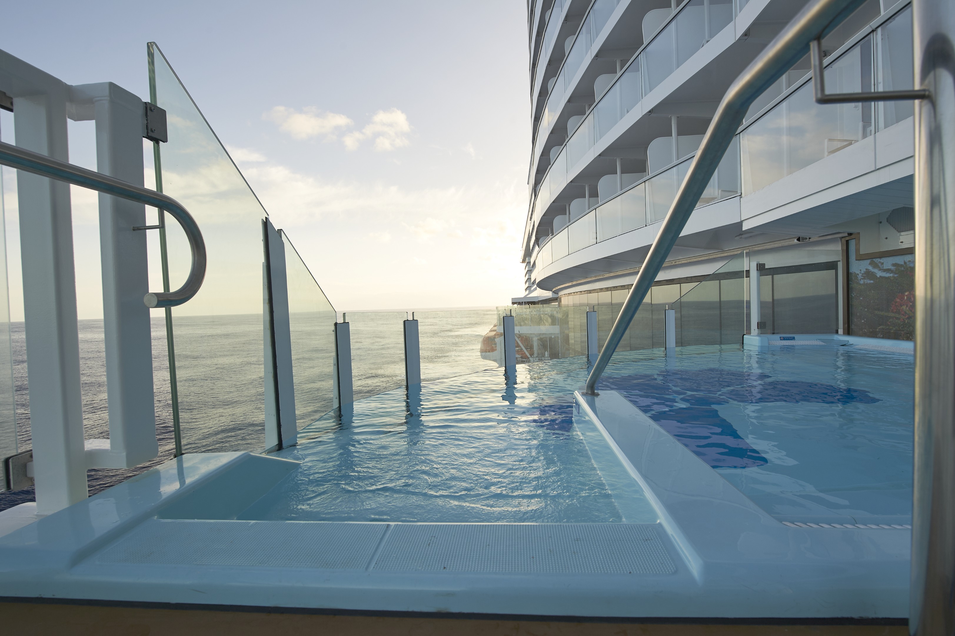 Carnival Mardi Gras - Havana Bar & Pool